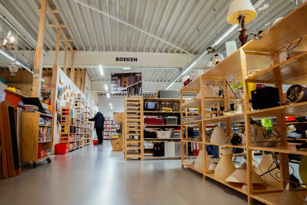 Tweedehands winkel Groningen.