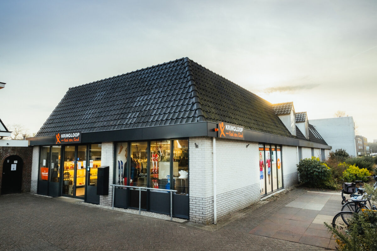 Kringloop in Zwolle-Berkum - Kringloop Red een kind